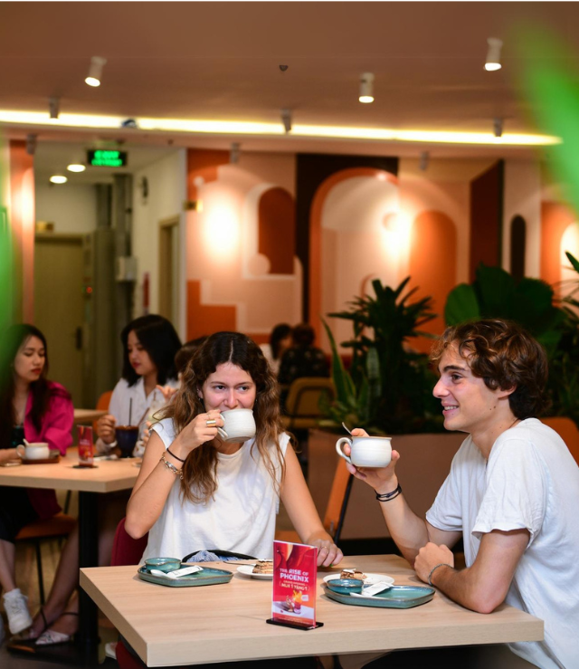 Restaurants & Cafes